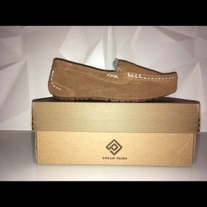 NWT Women Dream Pairs Slippers Sz 7.5-8